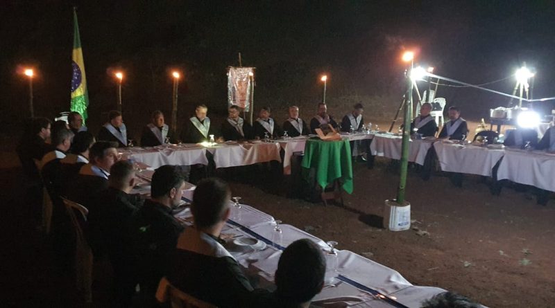 Banquete Ritualístico de Céu Aberto marca momento especial da Loja Fraternidade Acadêmica Luz da Noroeste nº 3337